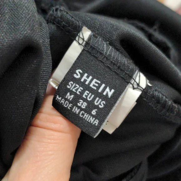 Shein - Size Medium - Black Cocktail Dress - Picture 6 of 6